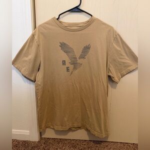 American Eagle Men’s Tan Graphic T-Shirt